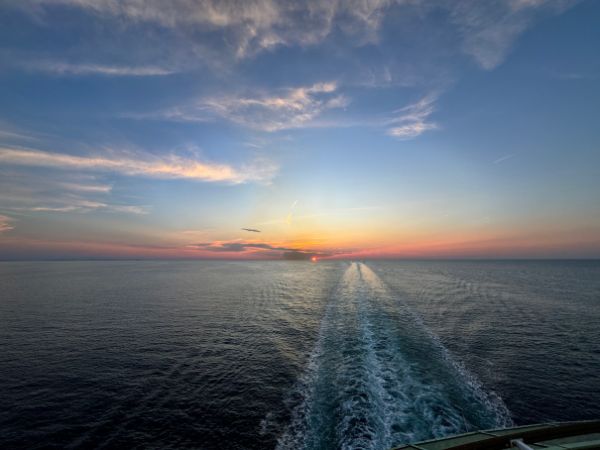 Atardecer en un barco de Royal Caribbean